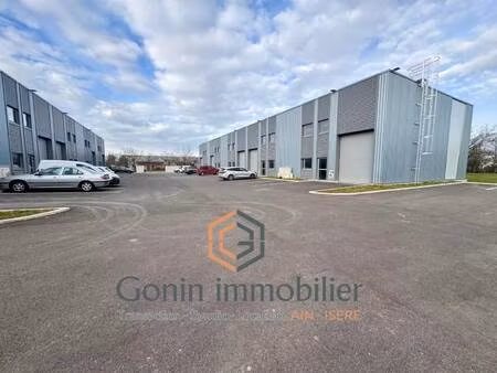 local d'activités à vendre