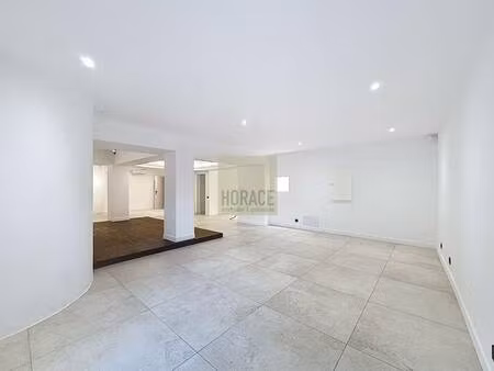 local commercial à louer