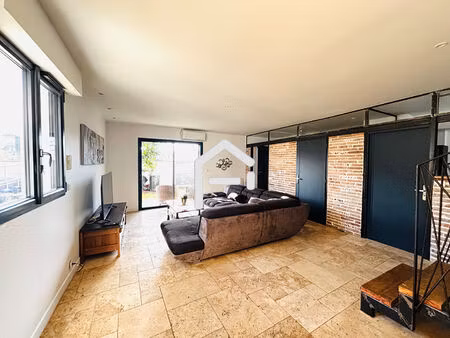 maison rénovée aucamville au calme et le charme de l'ancien.