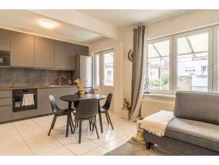 chambre dans colocation - centre de braine-l'alleud