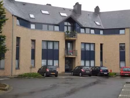 agréable studio à louer - parking intérieur + cave