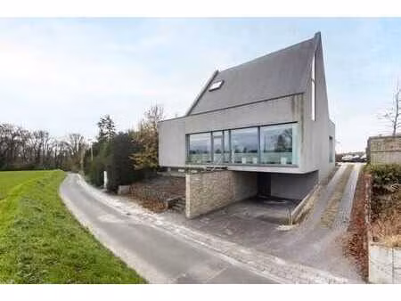 spacieux immeuble de bureaux dans un cadre rural à zellik