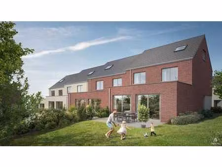 maison 3 façades spacieuse avec garage