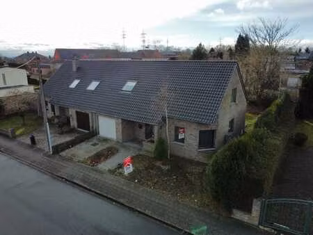 superbe maison 3 façades plein sud à vendre à ans