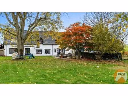 pepingen - charmante hoeve met prachtig uitzicht op 1 2ha