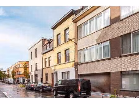 appartement en rez-de-chaussée avec terrasse privée