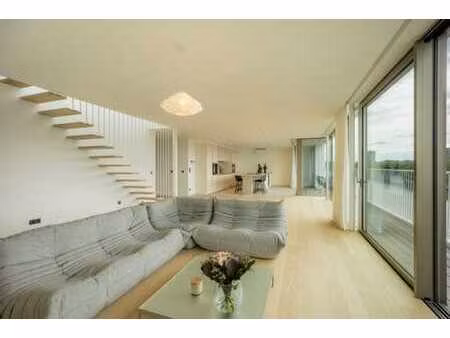 penthouse de standing avec rooftop et vue sur la meuse