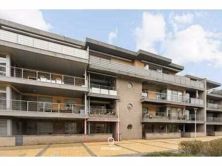 gelijkvloers appartement met 2 slpks in het hartje van zo...