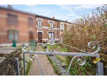 maison 2 chambres  bureau avec terrasse et jardin