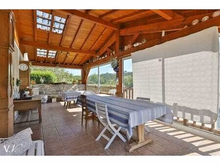 une villa et des vignes biarritz