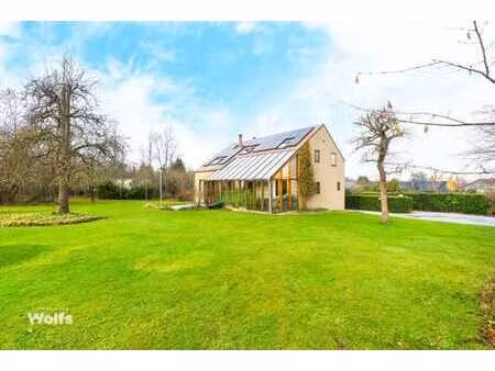 confortable villa en retrait de la rue  excellent peb a !