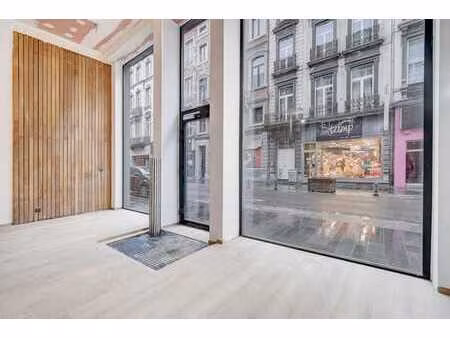 superbe rez-commercial dans l'hyper centre de liege