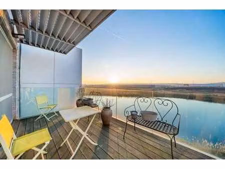 appartement récent 2 chambres avec terrasses et parking