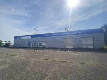 local d'activités à vendre