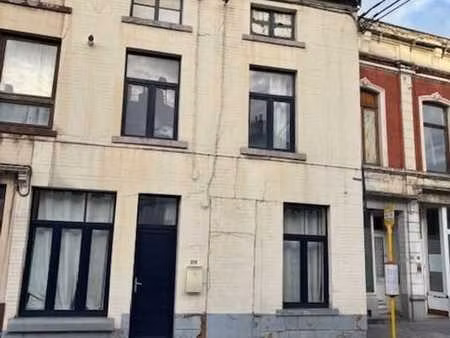 maison 2 façades avec jardin