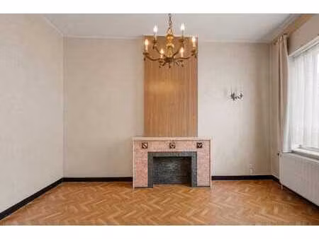 maison mitoyenne à rénover: idéal investisseur ou 1er achat