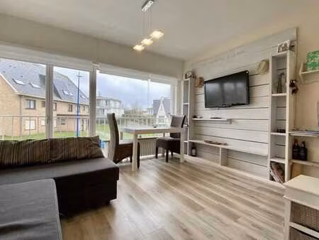 studio meublé avec chambre à st-idesbald (50m mer)