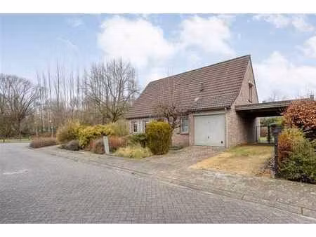 charmante ob met mooie tuin!