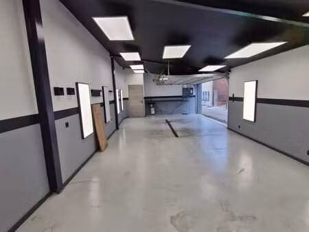 entrepot / garage / stockage / autre 75m2