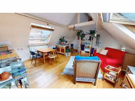 à vendre - appartement sous comble - à proximité du canal