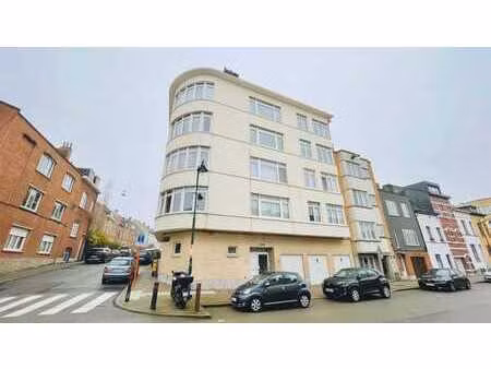 appartement 1ch avec cave et balcon quartier brugmann