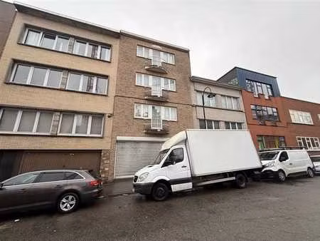 duplex met terras en tuin