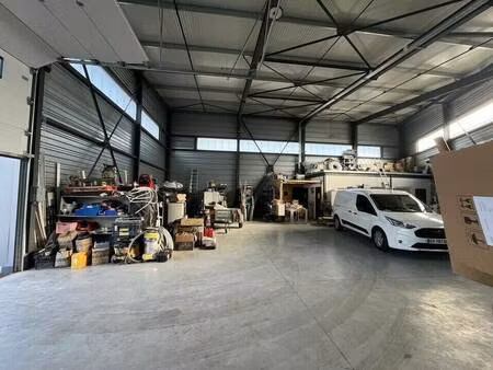 local d'activités à louer