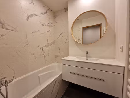 location appartement 5 pièces 107 m² à cailloux-sur-fontaines (69270)