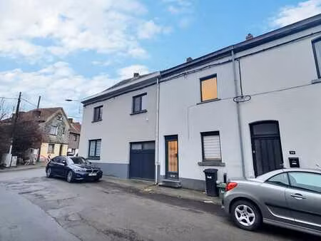 calme  spacieuse et disponible immédiatement !