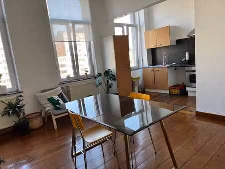 charme en bord de meuse-1 ch.