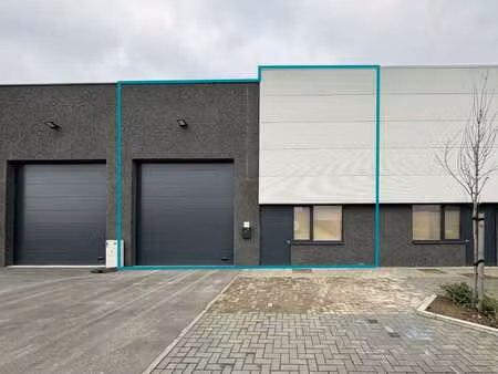 hall pme neuf déjà équipé !