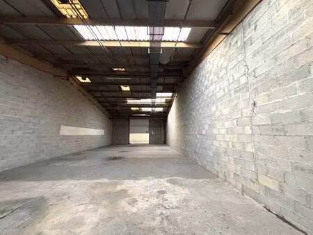 local d'activités à vendre