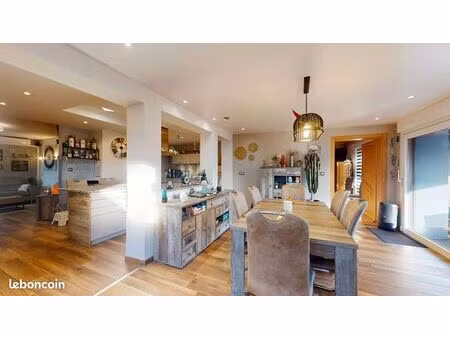 propriété 6 pièces 132 m²