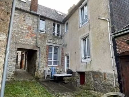 immeuble 101 m² domfront en poiraie