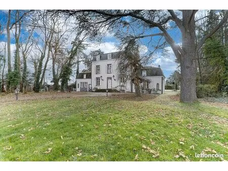 propriété 8 pièces 250 m²