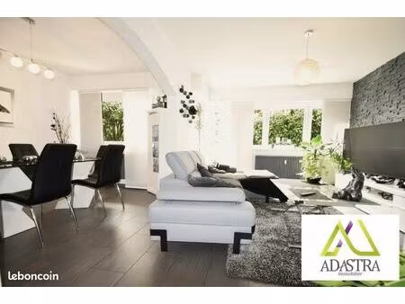 appartement traversant 81 30 m² en rez-de-jardin - 4 pièces - 2 chambres