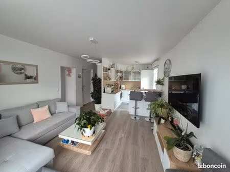 appartement 2 pièce 43m2 avec grande terrasse exposition sud