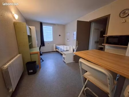 appartement 1 pièce 18 m²