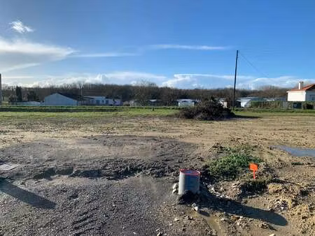 vente terrain à commequiers (85220) : à vendre / commequiers