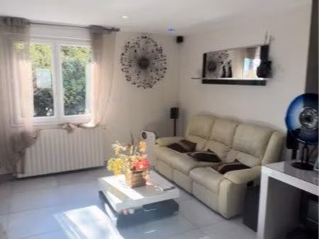 appartement rénové  climatisé avec vue sur jardin