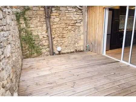 maison de ville avec possibilité de stationnement