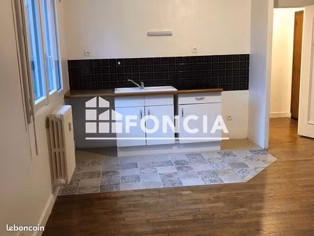 studio 1 pièce 31 m²