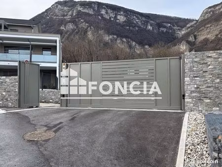 parking 17 m² bernin