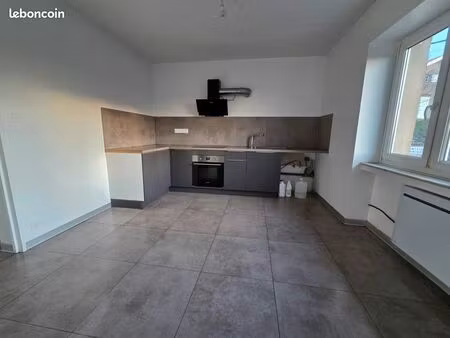 à louer – f4 rénové – jœuf - montois
