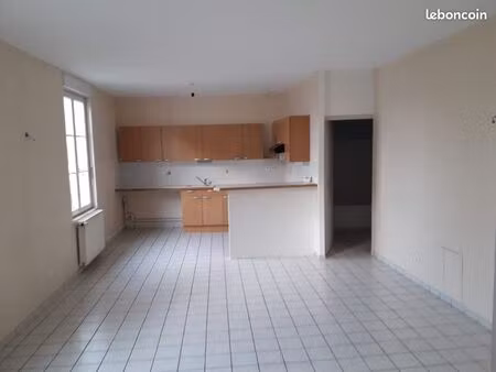 loue appartement type 4 rosiers sur loire