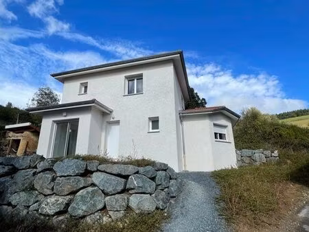 maison 90m2 récente   jardin-parking-3 chambres