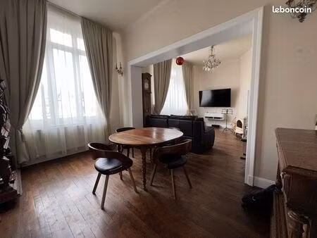 maison de ville 7 pièces 132 m²