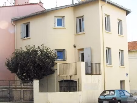 appartement f3 avec terrasse et jardin