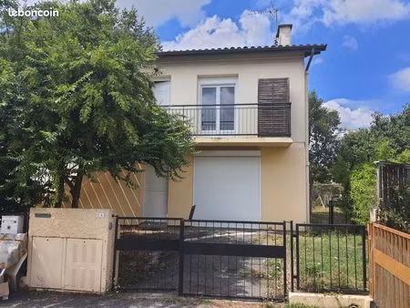 maison t3/4 avec garage sur 400 m²
