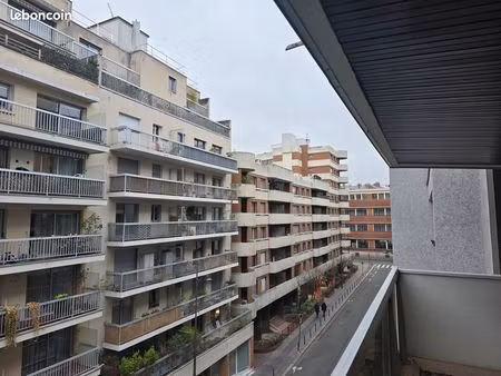 studio à louer vide paris 15